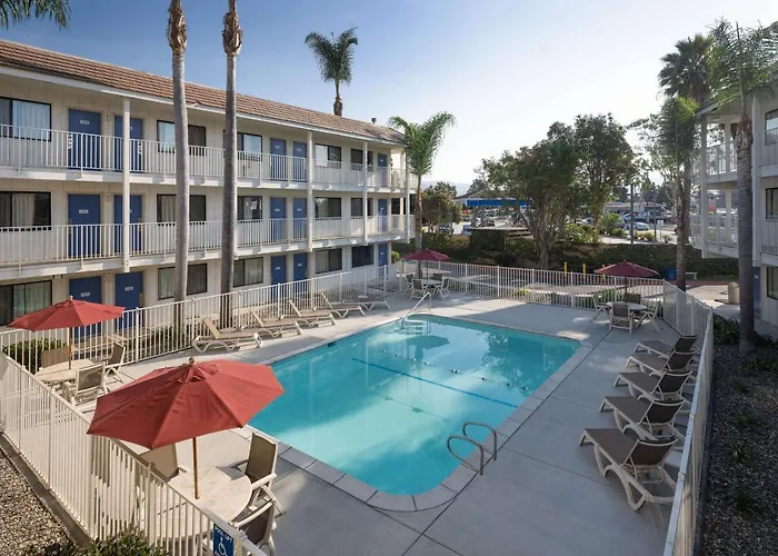 Top Carpinteria Hotels: Your Guide to Comfortable Stays