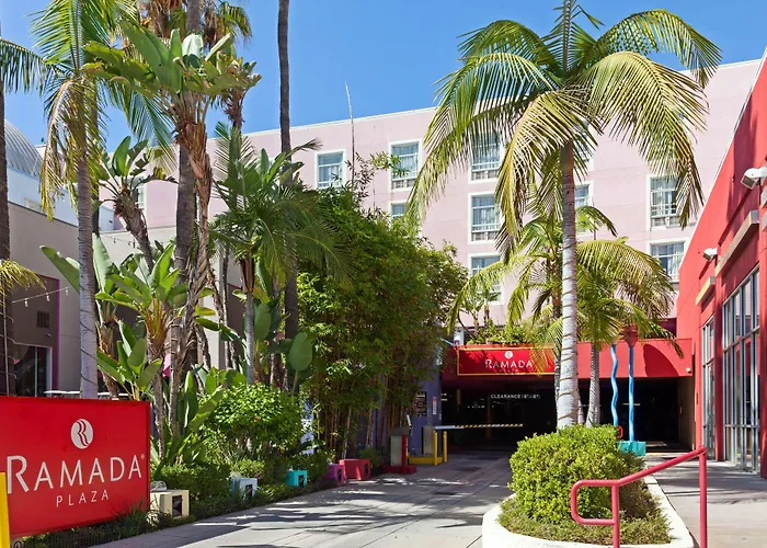 Explore the Best West Hollywood Hotels Los Angeles Has to Offer
