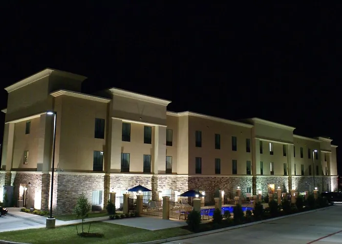 Discover the Best Hotels Near Alliant Energy Center for Your Next Visit