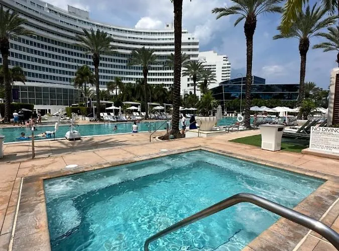 Top Rated Hotels on Collins Ave Miami Beach: Your Ultimate Accommodation Guide