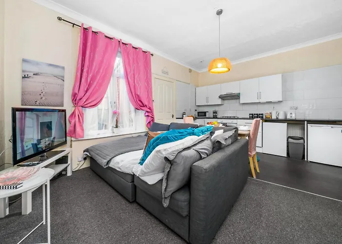 Top Hotels in Bellshill