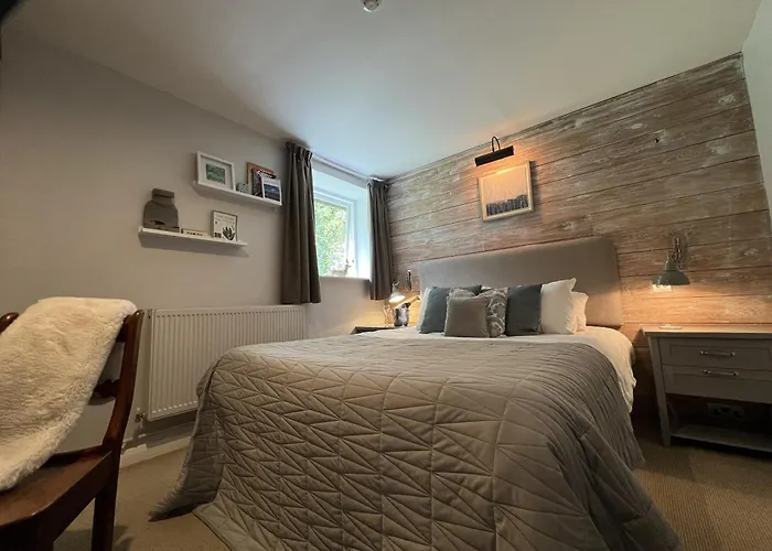 Best Spa Hotels Near Hay-on-Wye for Rejuvenation