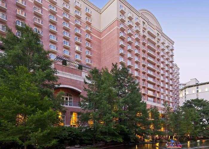 Your Ultimate Guide to Downtown San Antonio Hotels