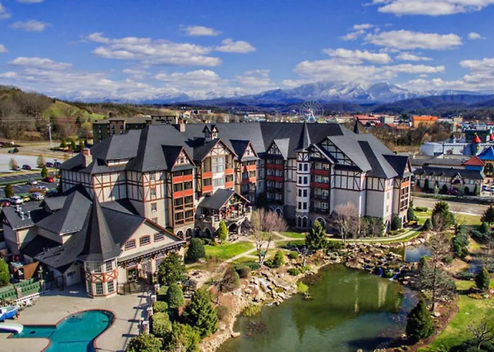 Top Picks for the Best Hotels in Gatlinburg: Where Comfort Meets the Smokies