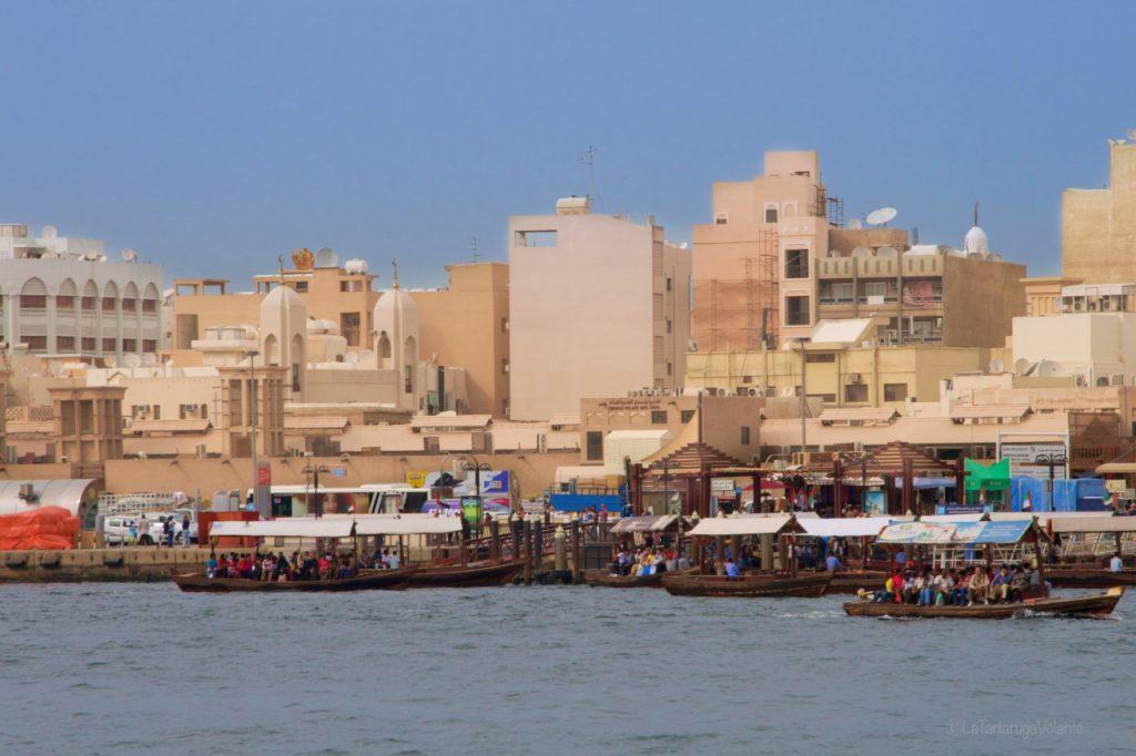 Dubai, tutti al porto