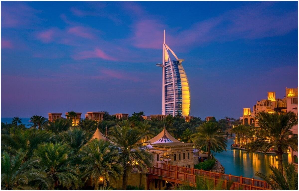 Hotel in Dubai, luxury and entertainment guaranteed in this top